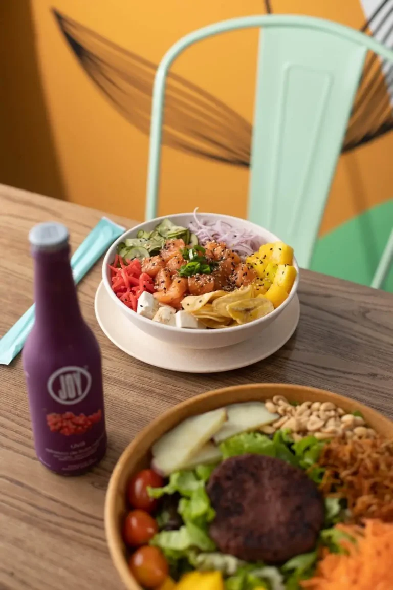 Salada e Poke Ka'Nalu
